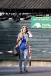 Muiderberg Blaricum 2 juli 2012
Maria Kooistra brengt haar kinderen naar school.
Pedter Smulders bv
