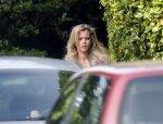 Muiderberg Blaricum 2 juli 2012
Maria Kooistra brengt haar kinderen naar school.
Pedter Smulders bv