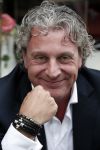 Amsterdam 3 juli 2012
Mark Teurlings met nialaya en buddha to buddha armband.
Peter Smulders bv