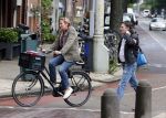 Amsterdam 22 juni 2012
Pierre Bokma met een vriendin op de fiets.
Peter Smulders bv