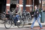 Amsterdam 22 juni 2012
Pierre Bokma met een vriendin op de fiets.
Peter Smulders bv