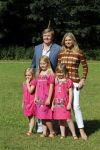 Wassenaar 7 juli 2012
Fotosessie met Prins Willem Alexander prinses Maxima Alexia Ariane en Amalia op landgoed de horsten.
Peter Smulder bv