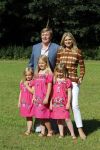 Wassenaar 7 juli 2012
Fotosessie met Prins Willem Alexander prinses Maxima Alexia Ariane en Amalia op landgoed de horsten.
Peter Smulder bv