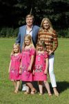 Wassenaar 7 juli 2012
Fotosessie met Prins Willem Alexander prinses Maxima Alexia Ariane en Amalia op landgoed de horsten.
Peter Smulder bv