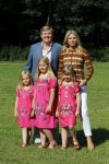 Wassenaar 7 juli 2012
Fotosessie met Prins Willem Alexander prinses Maxima Alexia Ariane en Amalia op landgoed de horsten.
Peter Smulder bv