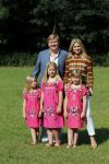 Wassenaar 7 juli 2012
Fotosessie met Prins Willem Alexander prinses Maxima Alexia Ariane en Amalia op landgoed de horsten.
Peter Smulder bv