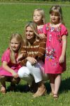 Wassenaar 7 juli 2012
Fotosessie met Prins Willem Alexander prinses Maxima Alexia Ariane en Amalia op landgoed de horsten.
Peter Smulder bv