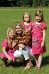 Wassenaar 7 juli 2012
Fotosessie met Prins Willem Alexander prinses Maxima Alexia Ariane en Amalia op landgoed de horsten.
Peter Smulder bv