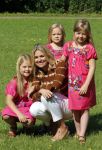 Wassenaar 7 juli 2012
Fotosessie met Prins Willem Alexander prinses Maxima Alexia Ariane en Amalia op landgoed de horsten.
Peter Smulder bv