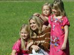 Wassenaar 7 juli 2012
Fotosessie met Prins Willem Alexander prinses Maxima Alexia Ariane en Amalia op landgoed de horsten.
Peter Smulder bv