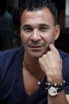 Amsterdam 3 juli 2012
 Ruud Gullit met nialaya armband op de cornelis schuytstraat.
Peter Smulders bv
