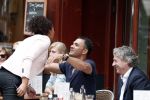 Amsterdam 3 juli 2012
Ruud Gullit op terras met Mark Teurlings en zijn dochter Joelle en ex schoonmoeder.
Peter Smulders bv