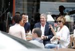 Amsterdam 3 juli 2012
Ruud Gullit op terras met Mark Teurlings en zijn dochter Joelle en ex schoonmoeder.
Peter Smulders bv