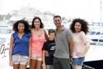 Ibiza 12 juli 2012
Ruud Gullit met zijn dochters Felicity Chermaine Joelle en zoon Maxim Gulli op vakantie op ibiza.
Peter Smulders bv