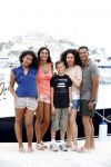Ibiza 12 juli 2012
Ruud Gullit met zijn dochters Felicity Chermaine Joelle en zoon Maxim Gulli op vakantie op ibiza.
Peter Smulders bv