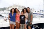 Ibiza 12 juli 2012
Ruud Gullit met zijn dochters Felicity Chermaine Joelle en zoon Maxim Gulli op vakantie op ibiza.
Peter Smulders bv