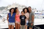 Ibiza 12 juli 2012
Ruud Gullit met zijn dochters Felicity Chermaine Joelle en zoon Maxim Gulli op vakantie op ibiza.
Peter Smulders bv