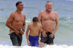 Ibiza 12 juli 2012
Ruud Gullit met zijn dochters Felicity Chermaine Joelle en zoon Maxim Gulli op vakantie op ibiza. Ruud met Gordon
Peter Smulders bv