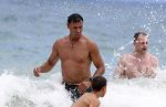 Ibiza 12 juli 2012
Ruud Gullit met zijn dochters Felicity Chermaine Joelle en zoon Maxim Gulli op vakantie op ibiza.
Peter Smulders bv