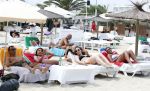 ibiza 12 juli 2012
Ruud Gullit met zijn kinderen Maxim Joelle Felicity en Chermaine op het strand.
Peter Smulders bv