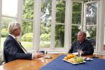 Den Haag 19 juni 2013
Karel Hille interviewt Geert Wilders bij daar waar Karel woont.
Peter Smulders bv