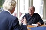 Den Haag 19 juni 2013
Karel Hille interviewt Geert Wilders bij daar waar Karel woont.
Peter Smulders bv