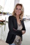 Muiden 10 juni 2013
Natasja Froger krijgt uit handen van Abgela Groothuizen de cosmoqueen award.
Peter Smulders bv