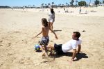 Sevilla, 19 en 20 Juni 2013
Rafel v d Vaart met zijn vriendin Sabia Boulahrouz en hun drie kinderen
Damian v d Vaart, Amaya Boulahrouz en Daamin Boulahrouz op het strand en bij hun hotel voor hun gezamelijk eerste vakantie samen.
Foto Peter Smulders BV