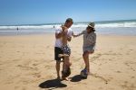 Sevilla, 19 en 20 Juni 2013
Rafel v d Vaart met zijn vriendin Sabia Boulahrouz en hun drie kinderen
Damian v d Vaart, Amaya Boulahrouz en Daamin Boulahrouz op het strand en bij hun hotel voor hun gezamelijk eerste vakantie samen.
Foto Peter Smulders BV