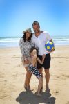Sevilla, 19 en 20 Juni 2013
Rafel v d Vaart met zijn vriendin Sabia Boulahrouz en hun drie kinderen
Damian v d Vaart, Amaya Boulahrouz en Daamin Boulahrouz op het strand en bij hun hotel voor hun gezamelijk eerste vakantie samen.
Foto Peter Smulders BV