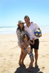 Sevilla, 19 en 20 Juni 2013
Rafel v d Vaart met zijn vriendin Sabia Boulahrouz en hun drie kinderen
Damian v d Vaart, Amaya Boulahrouz en Daamin Boulahrouz op het strand en bij hun hotel voor hun gezamelijk eerste vakantie samen.
Foto Peter Smulders BV