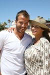 Sevilla, 19 en 20 Juni 2013
Rafel v d Vaart met zijn vriendin Sabia Boulahrouz en hun drie kinderen
Damian v d Vaart, Amaya Boulahrouz en Daamin Boulahrouz op het strand en bij hun hotel voor hun gezamelijk eerste vakantie samen.
Foto Peter Smulders BV