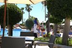 Sevilla, 19 en 20 Juni 2013
Rafel v d Vaart met zijn vriendin Sabia Boulahrouz en hun drie kinderen
Damian v d Vaart, Amaya Boulahrouz en Daamin Boulahrouz op het strand en bij hun hotel voor hun gezamelijk eerste vakantie samen.
Foto Peter Smulders BV
