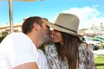 Sevilla, 19 en 20 Juni 2013
Rafel v d Vaart met zijn vriendin Sabia Boulahrouz en hun drie kinderen
Damian v d Vaart, Amaya Boulahrouz en Daamin Boulahrouz op het strand en bij hun hotel voor hun gezamelijk eerste vakantie samen.
Foto Peter Smulders BV