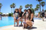 Sevilla, 19 en 20 Juni 2013
Rafel v d Vaart met zijn vriendin Sabia Boulahrouz en hun drie kinderen
Damian v d Vaart, Amaya Boulahrouz en Daamin Boulahrouz op het strand en bij hun hotel voor hun gezamelijk eerste vakantie samen.
Foto Peter Smulders BV