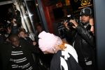 Amsterdam 22 juni 2013
Zangeres Rihanna in coffeeshop de greenhouse in amsterdam en daarna bij het Amstel hotel.
Peter Smulders bv