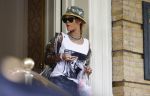 Amsterdam 26 juni 2013
Rihanna vertrekt bij het amstel hotel na haar concerten in het ziggo dome. Ze ging met de tourbus naar Keulen.
Peter Smulders bv