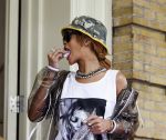 Amsterdam 26 juni 2013
Rihanna vertrekt bij het amstel hotel na haar concerten in het ziggo dome. Ze ging met de tourbus naar Keulen.
Peter Smulders bv