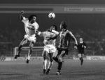 Eindhoven, 8 Februari 1989
2e Wedstrijd tussen PSV-KV Mechelen, eindstand 1-0
Romario en Gerald Vanenburg
Foto Peter Smulders BV
