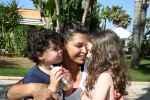 Sevilla, 19 en 20 Juni 2013
Rafel v d Vaart met zijn vriendin Sabia Boulahrouz en hun drie kinderen
Damian v d Vaart, Amaya Boulahrouz en Daamin Boulahrouz op het strand en bij hun hotel voor hun gezamelijk eerste vakantie samen.
Foto Peter Smulders BV