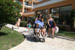 Sevilla, 19 en 20 Juni 2013
Rafel v d Vaart met zijn vriendin Sabia Boulahrouz en hun drie kinderen
Damian v d Vaart, Amaya Boulahrouz en Daamin Boulahrouz op het strand en bij hun hotel voor hun gezamelijk eerste vakantie samen.
Foto Peter Smulders BV