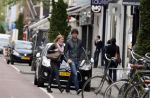 Amsterdam 10 juni 2013
Simon en Annemarie Keizer aan het winkelen op de pc hooftstraat.
Peter Smulders bv