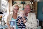 Apeldoorn 10 juni 2013
Presntatie nieuwe boek Sonja Bakker. Haar vader zoon Bram en man Jan Reus zijn daarbij aanwezig.
Peter Smulders bv