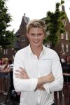 Uden 18 juni 2013
Tros Muziek feest op de markt in Uden. Tim Douwsma met Kyboe horloge
Peter Smulders bv