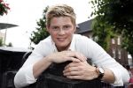 Uden 18 juni 2013
Tros Muziek feest op de markt in Uden. Tim Douwsma met Kyboe horloge
Peter Smulders bv