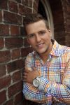 Uden 18 juni 2013
Tros Muziek feest op de markt in Uden. Wesley Klein met Kyboe horlohe
Peter Smulders bv