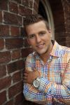 Uden 18 juni 2013
Tros Muziek feest op de markt in Uden. Wesley Klein met Kyboe horlohe
Peter Smulders bv