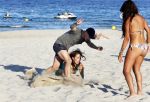 ibiza 14 juni 2013
Wesley en Rodney Sneijder aan het voetballen met Xelly en Rebecca Cabu v Kasbergen Gokhan Saki Reduan Diba en andere vrienden op het strand van Coco Beach.
Peter Smulders bv