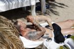 ibiza 15 juni 2013
Wesley Sneijder en Yolanthe Sneijder Cabau met Rodney Reduan en Jalal Diba en vrienden bij tropicana beach.
Peter Smulders bv