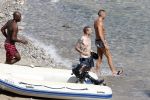ibiza 15 juni 2013
Wesley Sneijder en Yolanthe Sneijder Cabau met Rodney Reduan en Jalal Diba en vrienden bij tropicana beach.
Peter Smulders bv